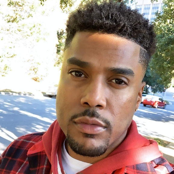 Meet your Posher, Becky - Picture 2 of 8